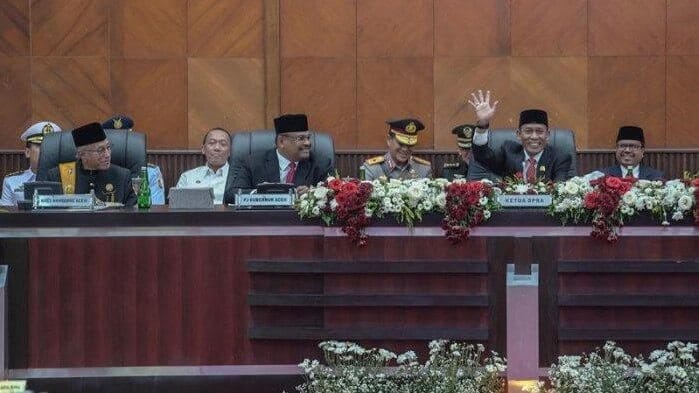 Pelantikan-anggota-DPRA-2024